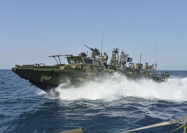 riverine-command-boat-600